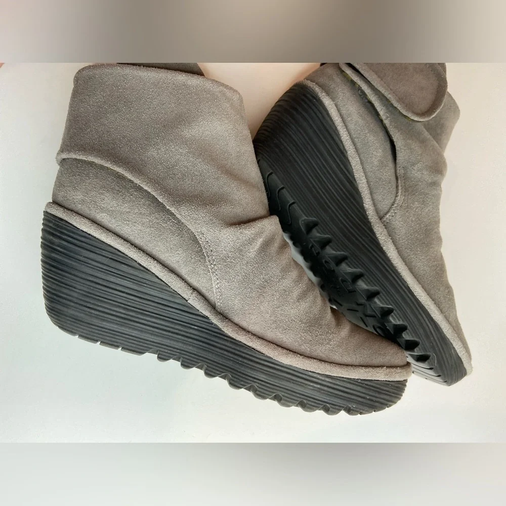 FLY London~Buttery Soft Suede Leather Ruched Ankle Wedge Boots~Size 8-8.5 EU39